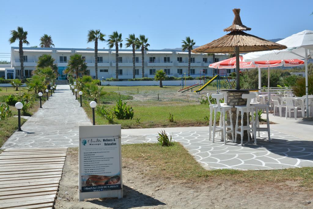 Costa Angela Seaside Resort Exterior foto